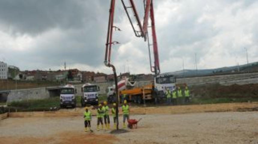 B&ouml;z&uuml;y&uuml;k Terminali'nin Temeli Atıldı