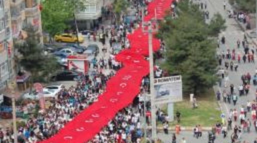 19 Mayıs Kutlamaları Kapsamında Dev Bayraklı Gen&ccedil;lik Y&uuml;r&uuml;y&uuml;ş&uuml; Yapılacak