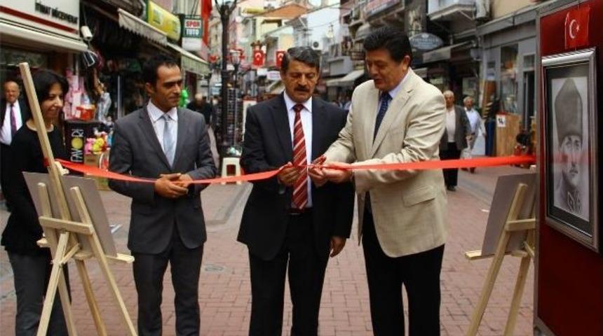 Başkan Akın Resim Sergisi A&ccedil;ılışı&rsquo;na Katıldı