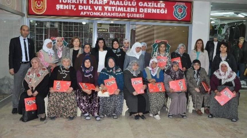Afyonkarahisar&rsquo;da Şehit Anneleri Unutulmadı