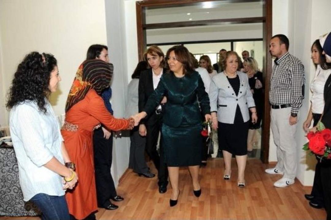 G&ouml;n&uuml;l El&ccedil;ileri Anneler G&uuml;n&uuml;nde Şehit Anneleriyle Buluştu