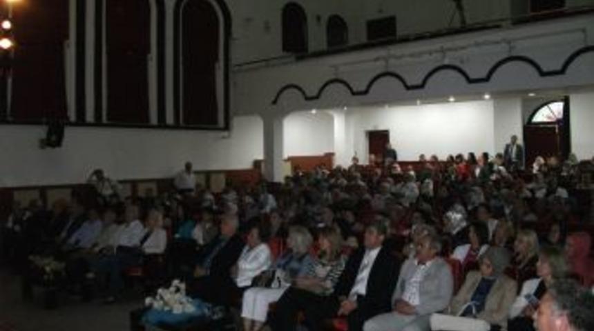 Dilipak: Her Kadın Ve Erkek Bir Başka Kadının Eseridir