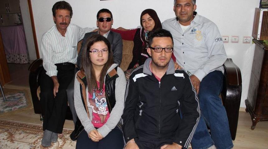 &Ouml;len oğlunun y&uuml;z&uuml;n&uuml; başkasında g&ouml;rd&uuml;!