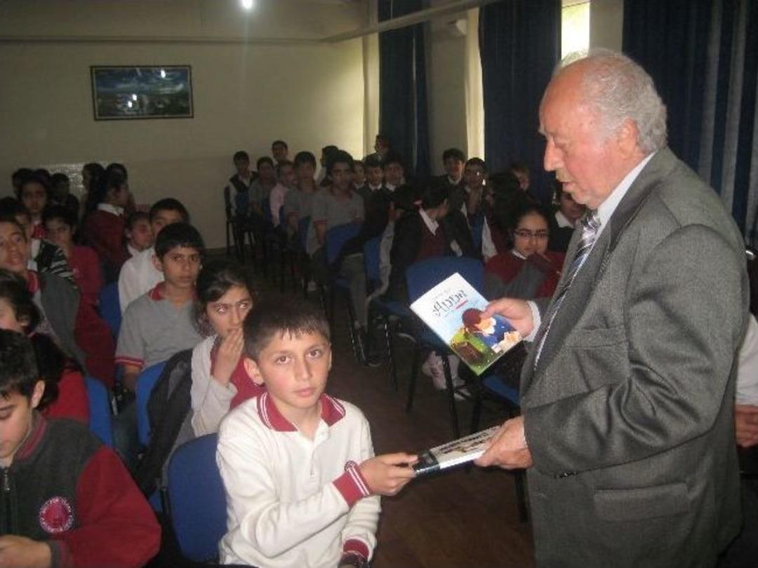 &Uuml;nver Oral &Ouml;ğrencileri Bilgilendirdi