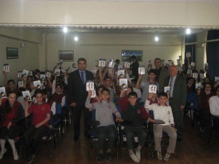 Ünver Oral Öğrencileri Bilgilendirdi G4