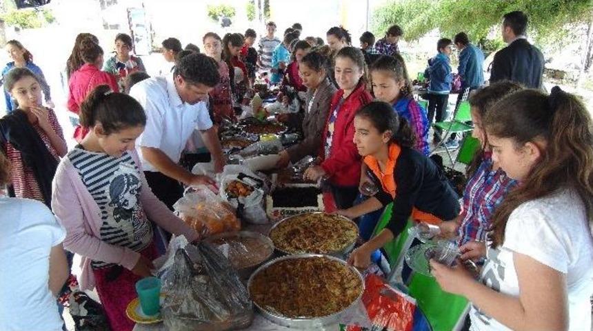 &Ouml;nce Mektuplaştılar Sonra Tanıştılar