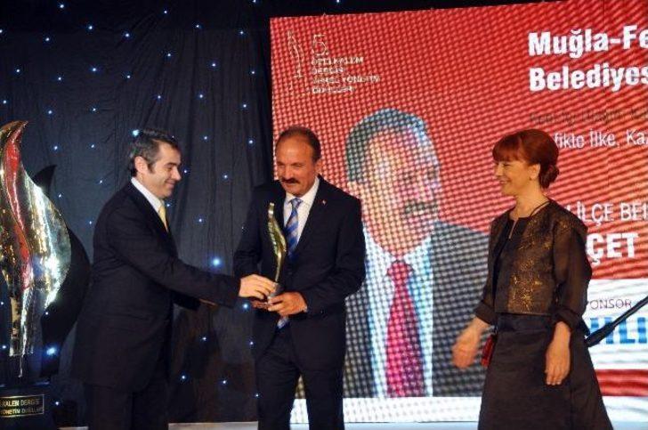 Yılın İlçe Belediye Başkanı; Behçet Saatcı G5