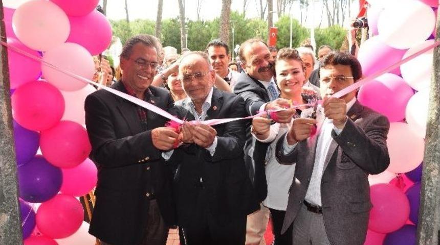 Gen&ccedil; Ressam, Atat&uuml;rk Sergisini A&ccedil;tı