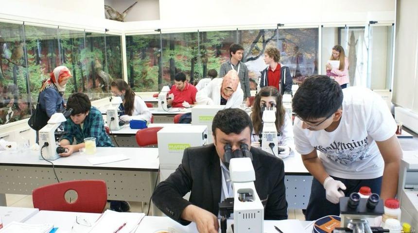 Samanyolu Liseleri Biyoloji Projelerini Yarıştırdı