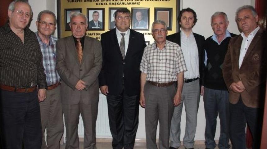 Bornova Belediyesi&rsquo;nden Amat&ouml;r Kul&uuml;plere Destek