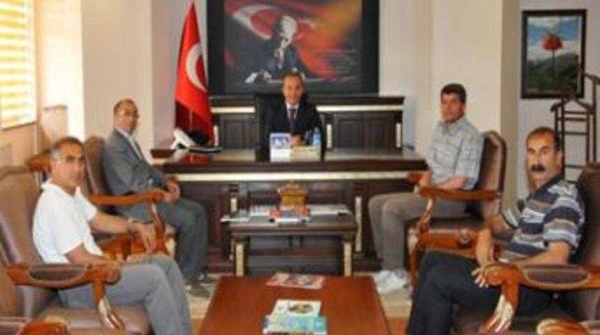 Sendika Başkanları Vali G&uuml;ner`i Ziyaret Etti