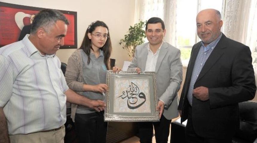 T&uuml;t&uuml;nc&uuml;, İmam Hatip Lisesi &Ouml;ğrencileri İle Bir Araya Geldi