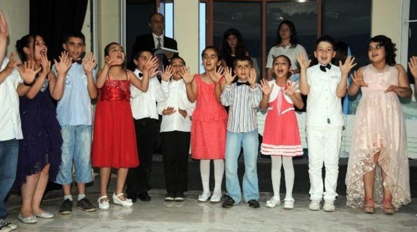 &Ccedil;ocuklar H&uuml;nerlerini Sergilediler