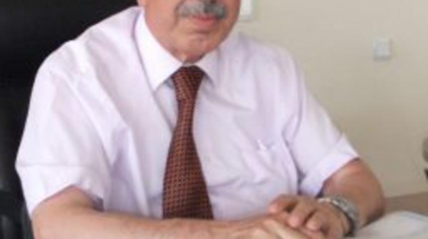 M&uuml;ft&uuml; Mustafa &Uuml;sk&uuml;l&uuml;pl&uuml;: