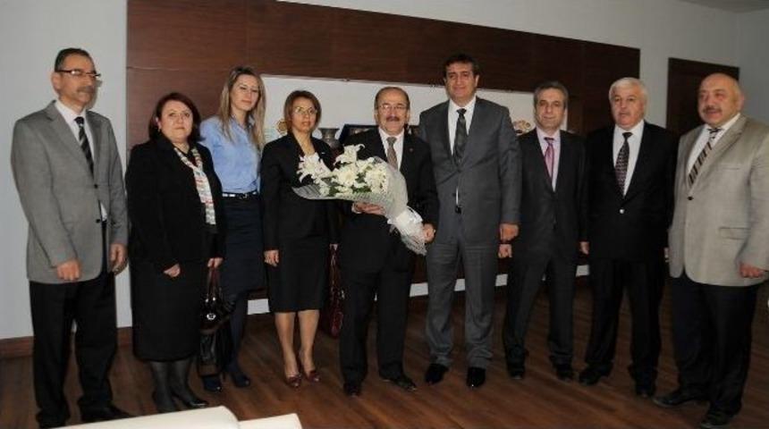 Sosyal G&uuml;venlik Trabzon İl M&uuml;d&uuml;r&uuml; Bulut'tan Belediye Başkanı G&uuml;mr&uuml;k&ccedil;&uuml;oğlu&rsquo;na Ziyaret