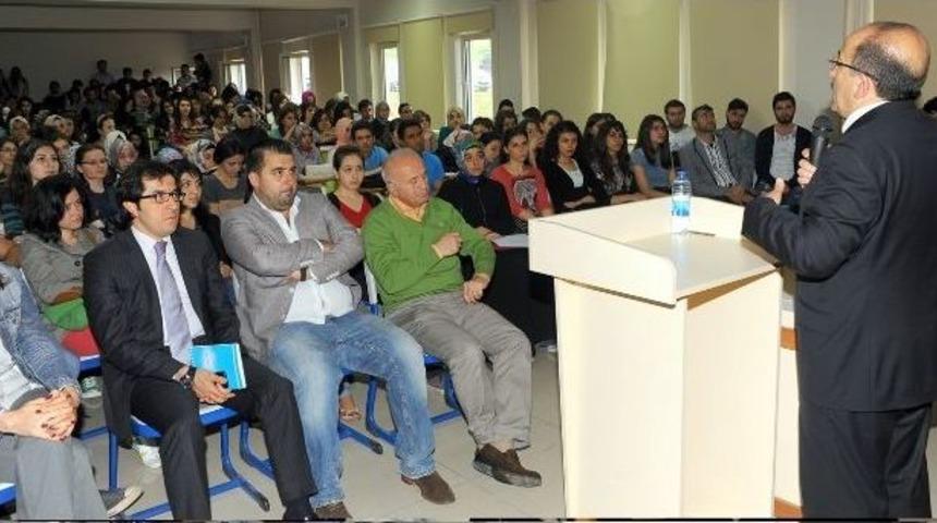 Başkan G&uuml;mr&uuml;k&ccedil;&uuml;oğlu, Kt&uuml;'l&uuml; &Ouml;ğrencilerle Mesleki Tecr&uuml;belerini Paylaştı