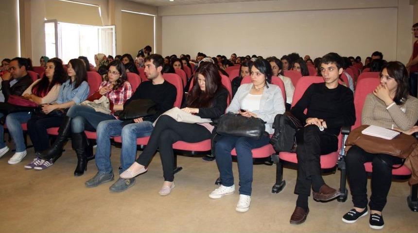 Do&ccedil;. Durur: Teknik, Erkeklerin Bildiği Bir Alandır