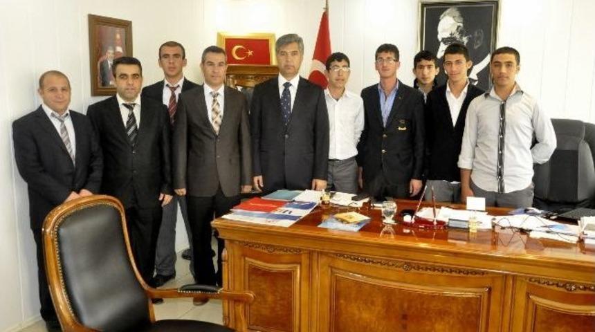 Almanyada Staj G&ouml;ren &Ouml;ğrenciler Kaymakamı Ziyaret Etti