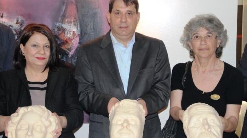 12 Seramik Y&uuml;z Heykeli Yarıştı