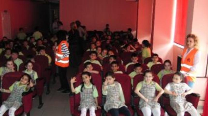 &Ouml;ğrencilere Deprem Eğitimi