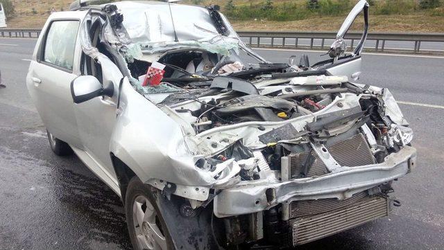 TEM Otoyolu nda Kaza: 1 Ölü 1