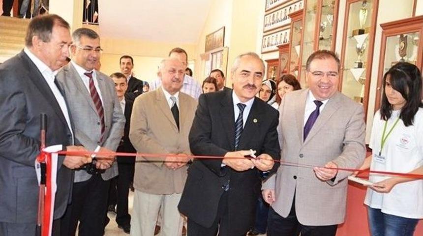 Tosya Anadolu &Ouml;ğretmen Lisesi Bilim Fuarı