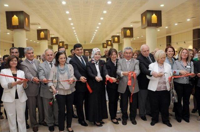 Şehitkamil Belediyesi Hanımlar Lokali Resim Sergisi Açıldı