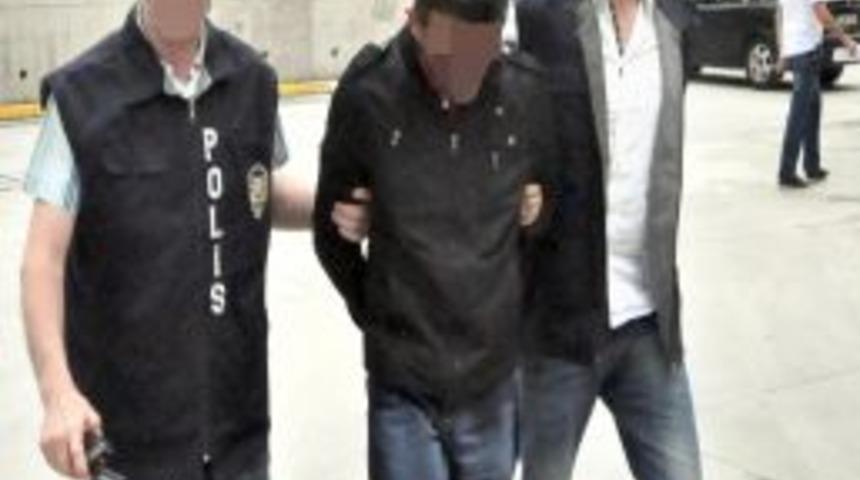 &Uuml;vey Yeğenini Benzin D&ouml;k&uuml;p Yaktığı &Ouml;ne S&uuml;r&uuml;len Ş&uuml;pheli Yakalandı