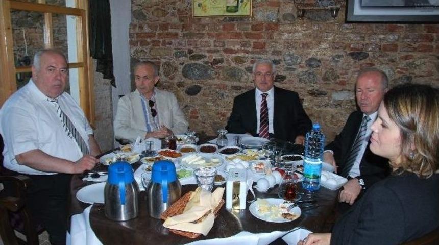 D&uuml;nya Eczacılık G&uuml;n&uuml; Aydın&rsquo;da Kutlandı