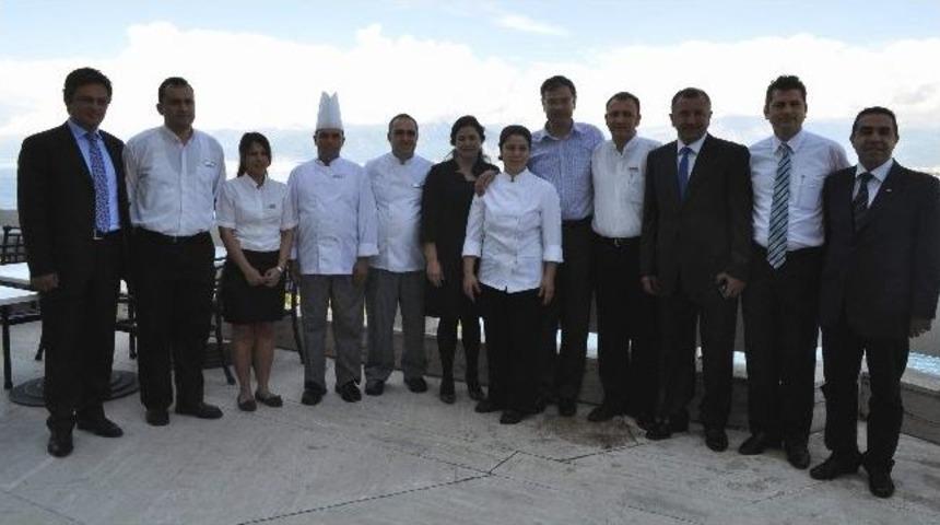 Antalya’nın İlk Beş Yıldızlı Oteli Yıkılıyor