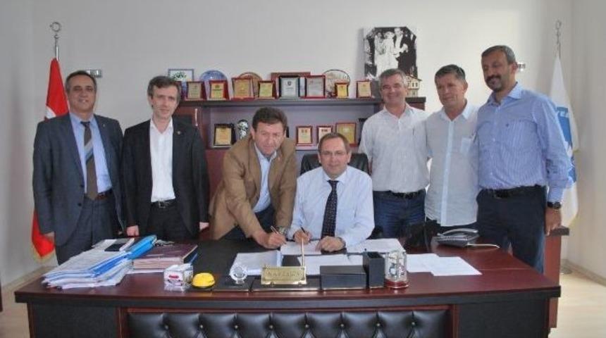 K&uuml;&ccedil;&uuml;kk&ouml;y&rsquo;de Toplu İş S&ouml;zleşmesi Tatlıya Bağlandı