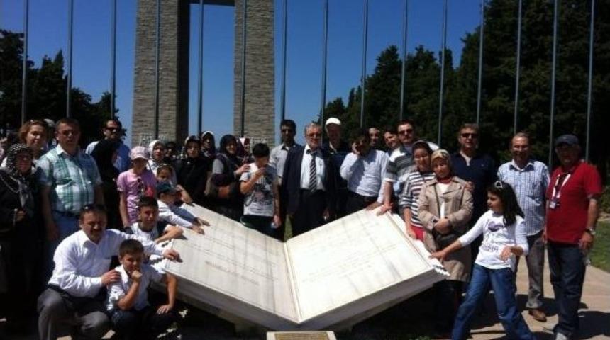 Alperenler Şehitlikleri Gezdi