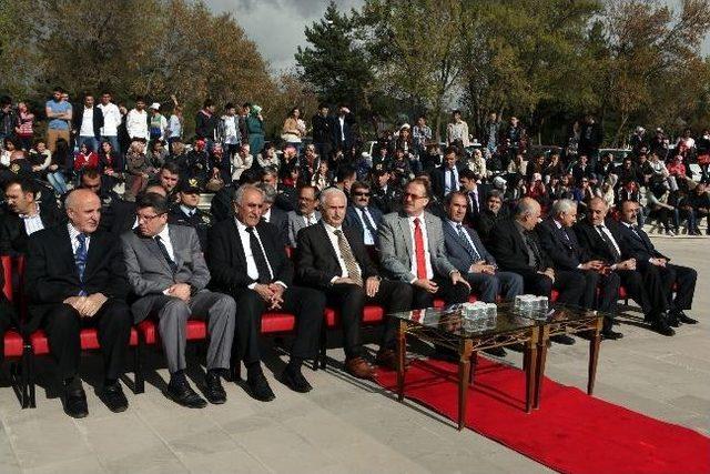 Atatürk Üniversitesi’nde Bahar Şenlikleri Başladı