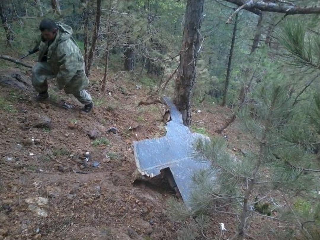 Osmaniye&rsquo;de D&uuml;şen F 16 U&ccedil;ağının Par&ccedil;aları G&uuml;n Işığına &Ccedil;ıktı