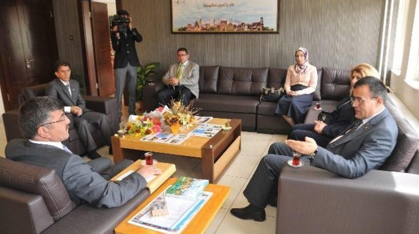 Sgk&rsquo;dan Belediye Başkanı Faruk Akdoğan&rsquo;a Ziyaret