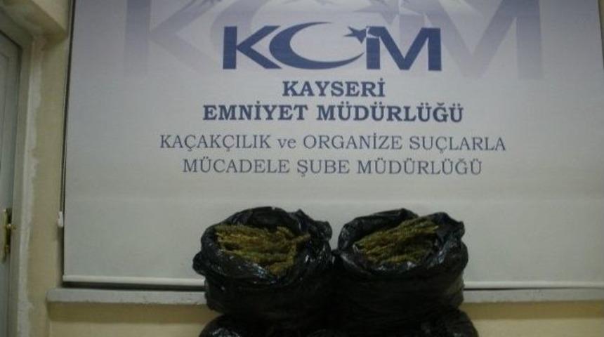 Kayseri&rsquo;de 28 Kilo Esrar Ele Ge&ccedil;irildi