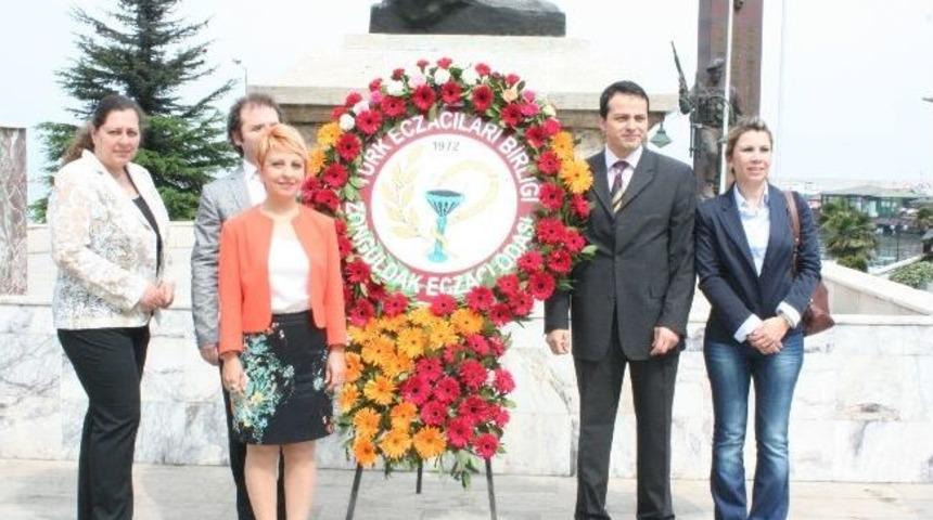 Zonguldak'ta Eczacılar G&uuml;n&uuml; Kutlandı