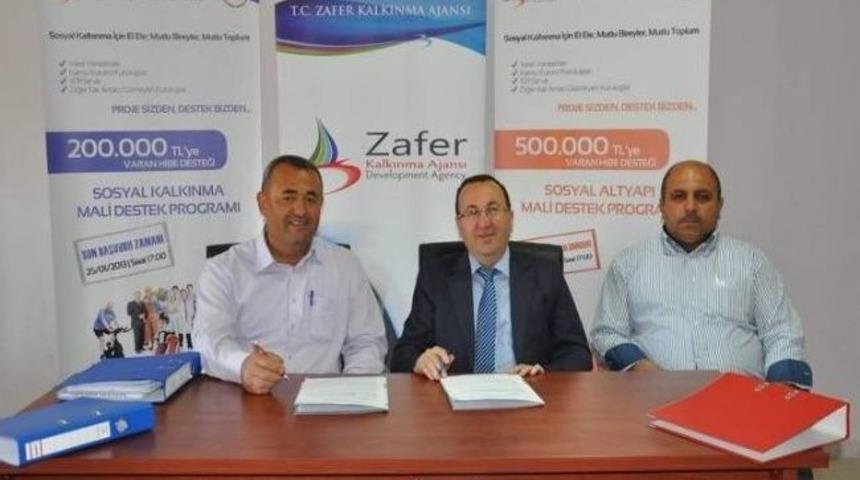 Zeka'dan Belde Belediyelerine Destek