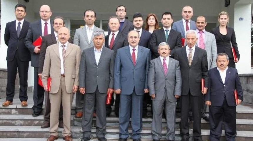 Sgk&rsquo;ya D&uuml;zenli Ve En &Ccedil;ok Prim &Ouml;deyen M&uuml;kelleflere Plaket Verildi