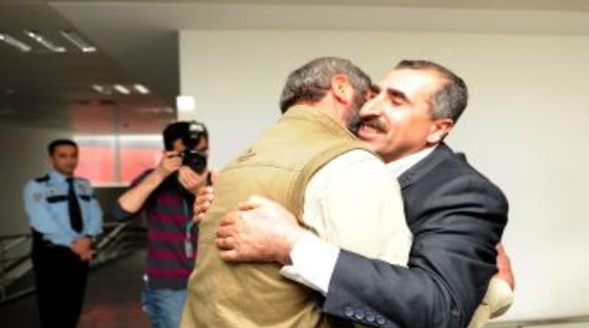 Afganistan&rsquo;da Serbest Bırakılan T&uuml;rkler İstanbul&rsquo;da