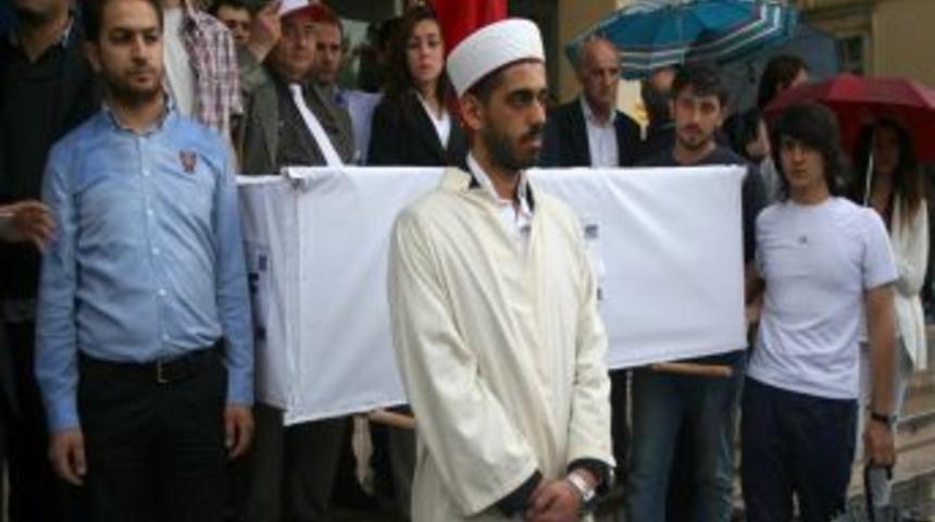 AK Partili Gen&ccedil;ler, IMF'nin Cenaze Namazını Kıldı