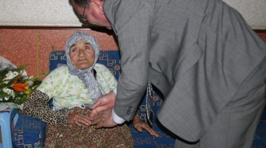 Asırlık Nineye Devlet Şefkati