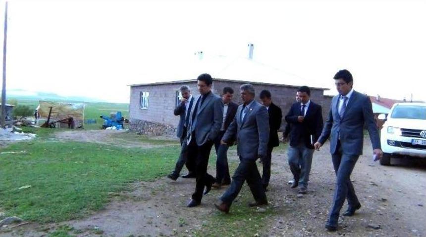 Kaymakam Baran K&ouml;y Gezilerini S&uuml;rd&uuml;r&uuml;yor