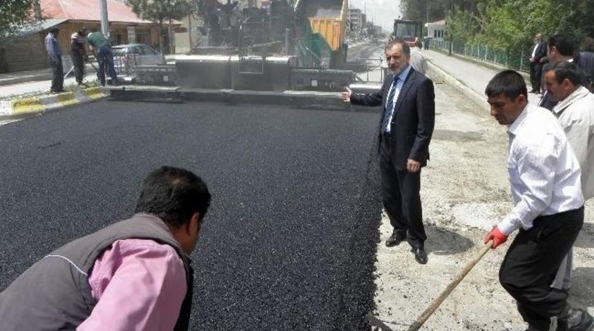 Erciş Belediyesi&rsquo;nden Asfalt &Ccedil;alışması