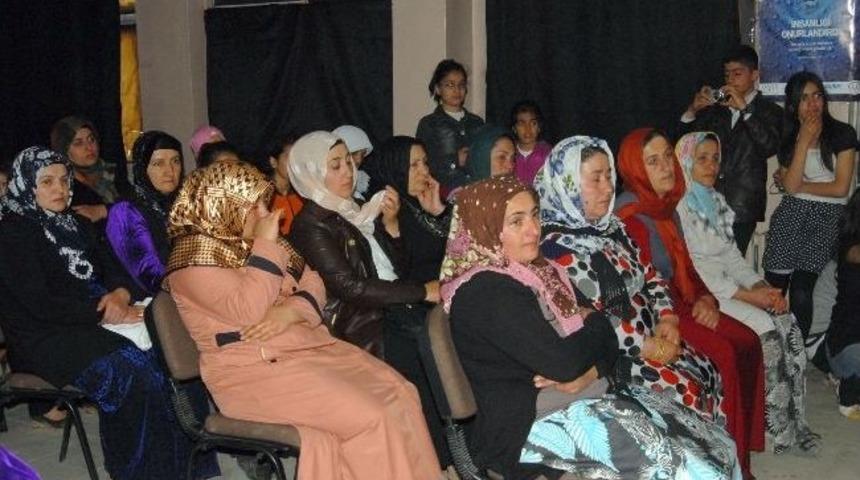 Y&uuml;ksekova&rsquo;da 'anneleri G&uuml;n&uuml;' Kutlaması