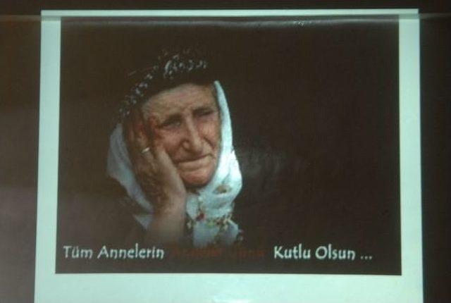 Yüksekova’da 'anneleri Günü' Kutlaması