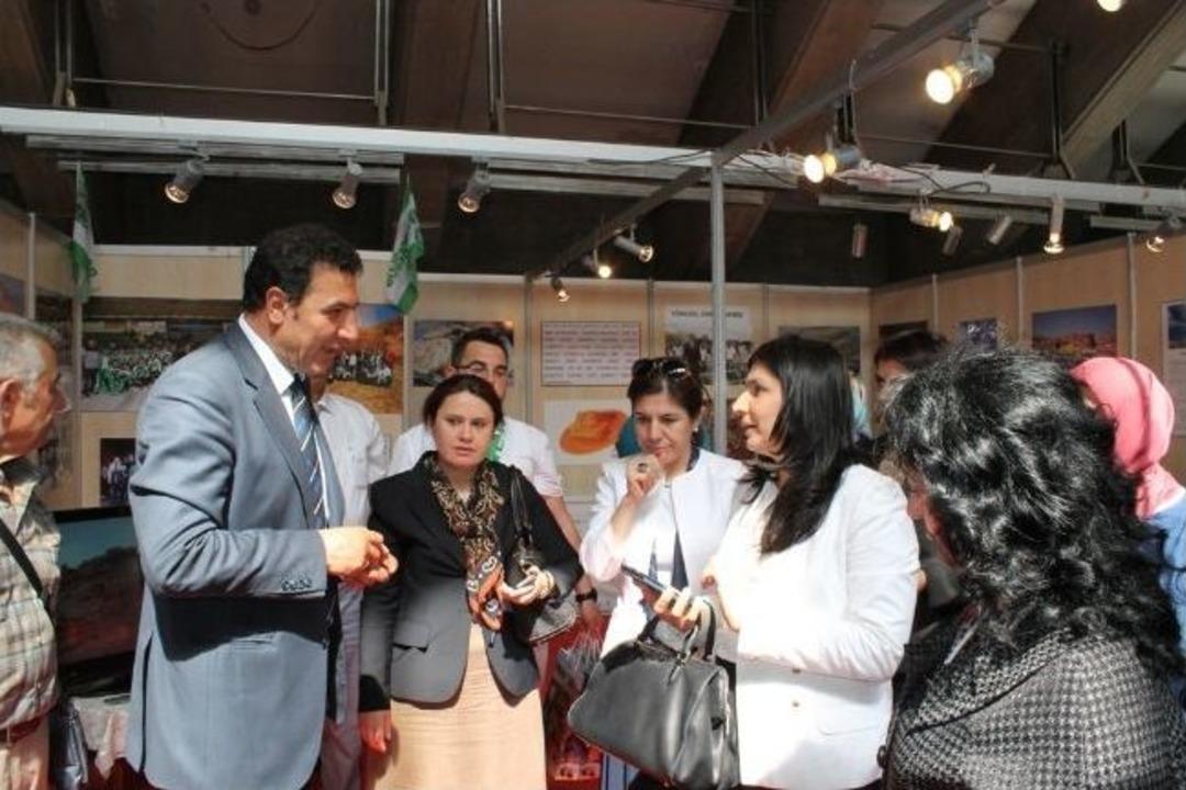 Ankara&rsquo;da D&uuml;zenlenen 2. Erzurum Tanıtım G&uuml;nlerine Narman Belediyesi Standı Damgasını Vurdu