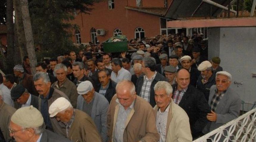 Başkan &Ouml;zcan, Annesini Kaybetti