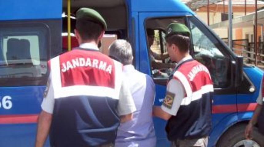 Kızını Taciz Eden Şahsı &Ouml;ld&uuml;rd&uuml;, Hapse Girdi