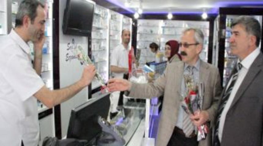 İlkadım Belediyesi Eczacıları Unutmadı